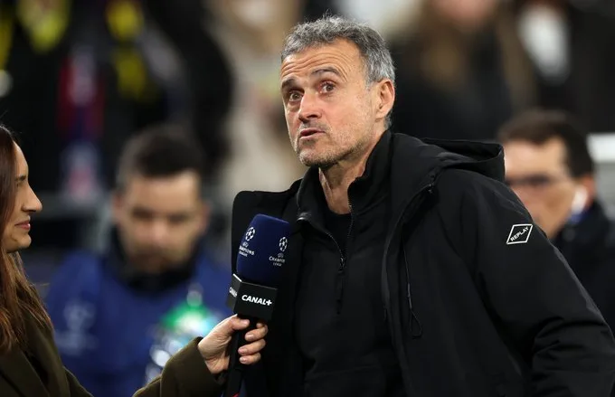 لويس إنريكي.. ورقة انتخابية تهدد بإنهاء حقبة فليك في برشلونة