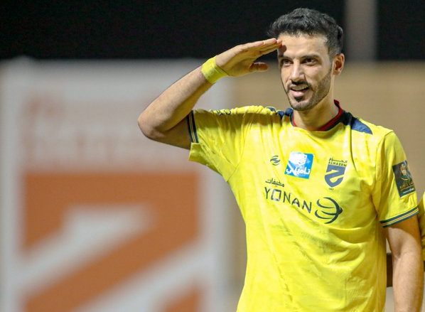 عمر السومة يفتتح