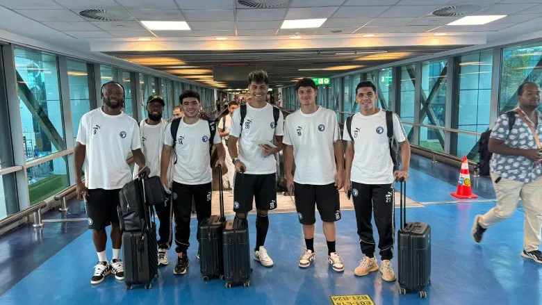 بيراميدز يصل القاهرة استعدادًا للسفر إلى جدة لمواجهة الأهلي السعودي في كأس الإنتركونتيننتال