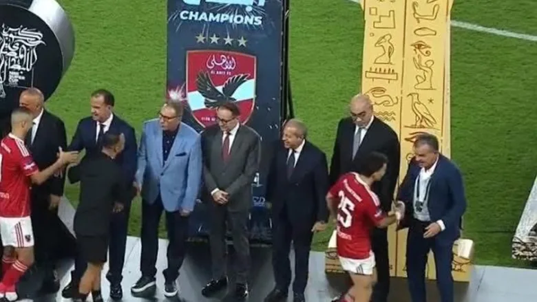 زيزو يتجاهل هشام نصر