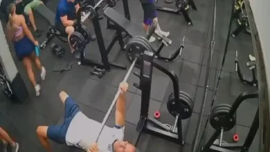 وفاة رجل كبير داخل صالة